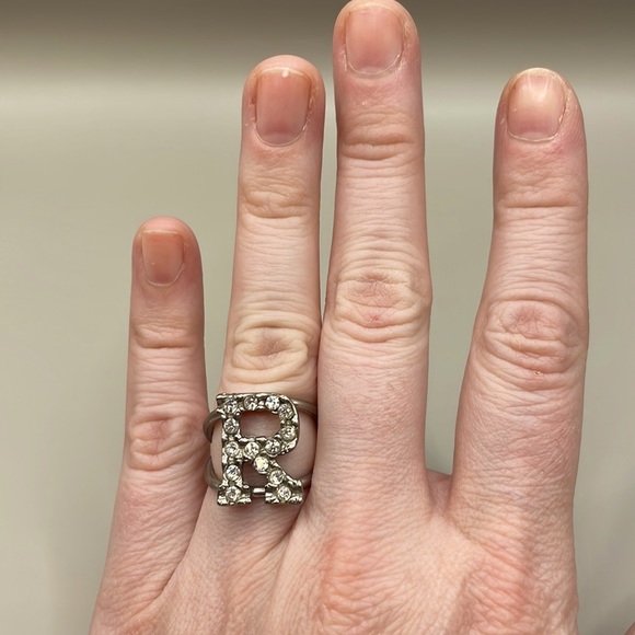 VINTAGE Crystal “R” Ring - Picture 3 of 6
